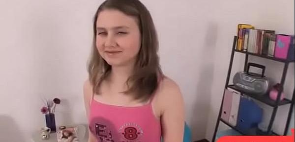  Novinha Russa de 19 anos - contoseroticos